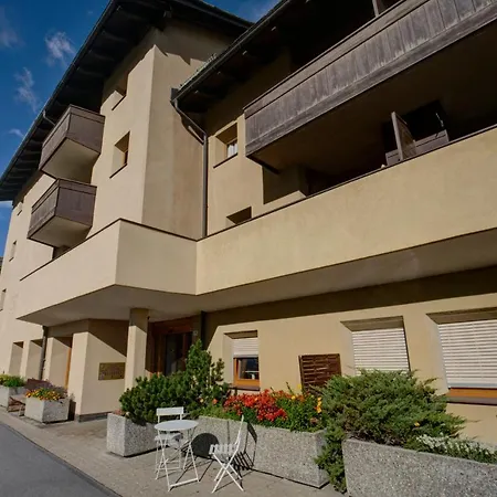 Chesa Munteratsch 2-zimmerwohnung 301 Typ E Apartment *